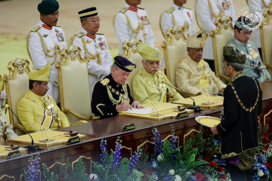 Sultan Ibrahim Diisytihar Yang Di-Pertuan Agong Ke-17 | DagangNews