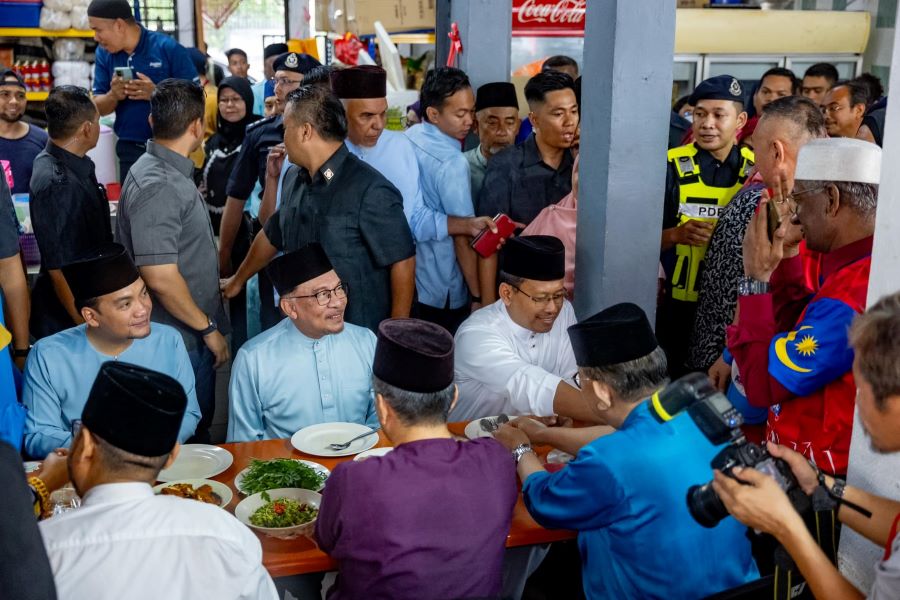 Pm Anwar Jangan Guna Lambang Parti Ketika Salur Bantuan Kerajaan