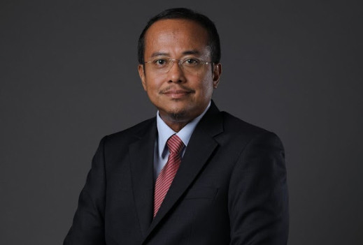 Datuk Seri Dr Ahmad Samsuri 