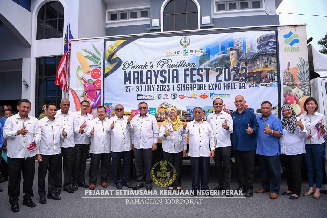 Sebanyak 15 usahawan Perak terlibat dalam program jualan Malaysia Fest di Singapura.