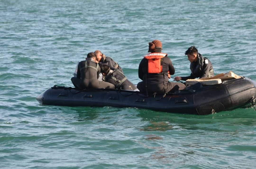 Latihan Kelawar melibatkan penilaian dalam penerbangan mencari dan menyelamat di perairan. 