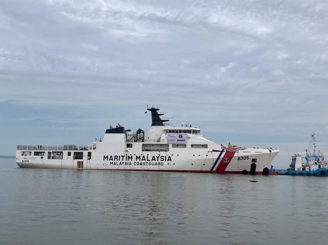Kapal OPV 1 yang diberi nama KM Tun Fatimah selepas dilancarkan ke air pada November tahun lalu.