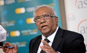  Tan Sri Ramon Navaratnam