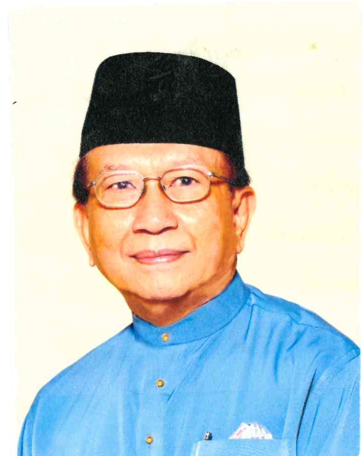 1. Senator Tan Sri Dato’ Seri Utama Dr. Rais Yatim (Pengerusi) Yang di-Pertua Dewan Negara
