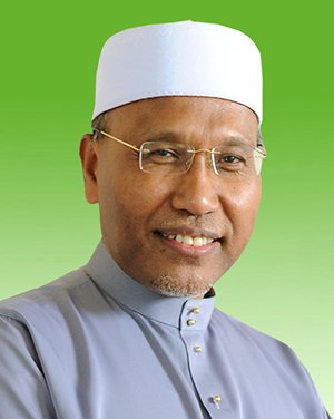 4. YB Senator Tuan Haji Idris Ahmad Ahli Dewan Negara