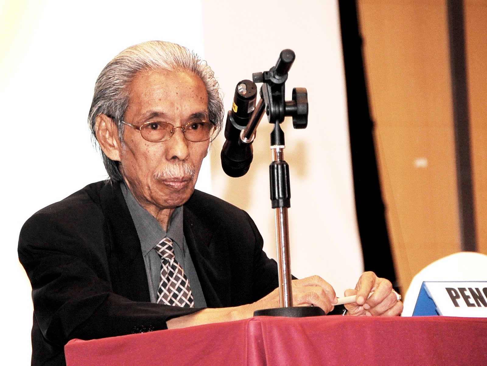 Datuk Dr Hassan Ahmad