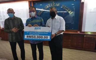  Anih Berhad sumbang RM50,000 kepada tabung banjir Pahang