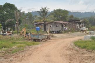 Kawasan pedalaman. Gambar hiasan