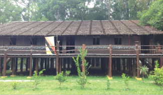 Rumah Panjang Sarawak. Gambar hiasan