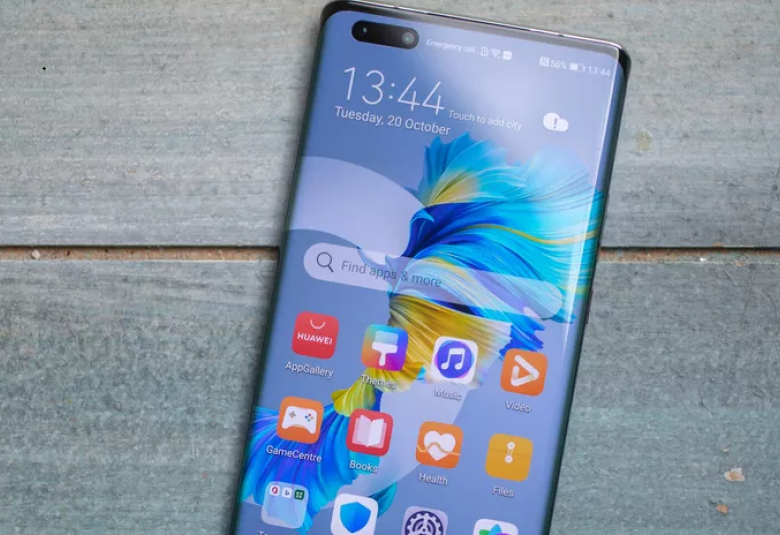 Siri Huawei Mate 40 menggunakan paparan OLED