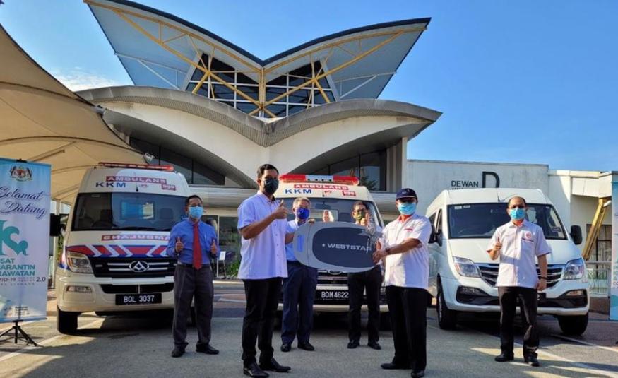  Penyerahan 'negative pressure ambulances' kepada Jabatan Kesihatan Negeri Selangor.