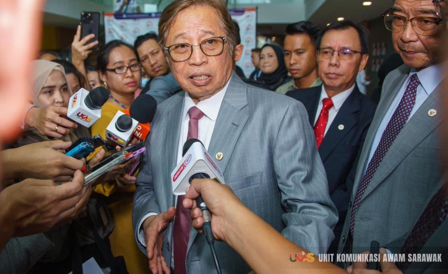 Tan Sri Abang Johari Openg menghadiri Majlis Konvokesyen Ke-8 Pusat Kecemerlangan Teknologi Sarawak (Centexs) yang diadakan di Centexs Santubong hari ini.