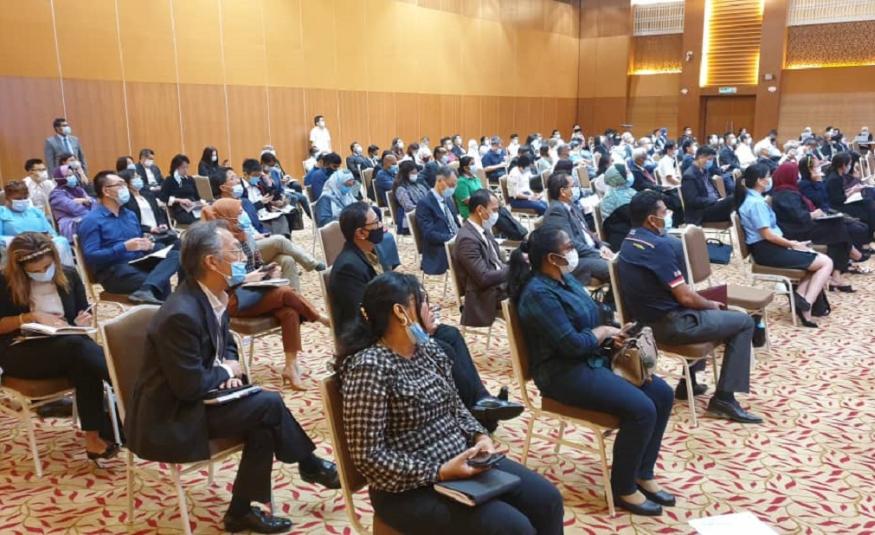 OVER 150 participants who are manufacturers attended the session, aimed at boosting manufacturers' awareness on labour standards compliance.